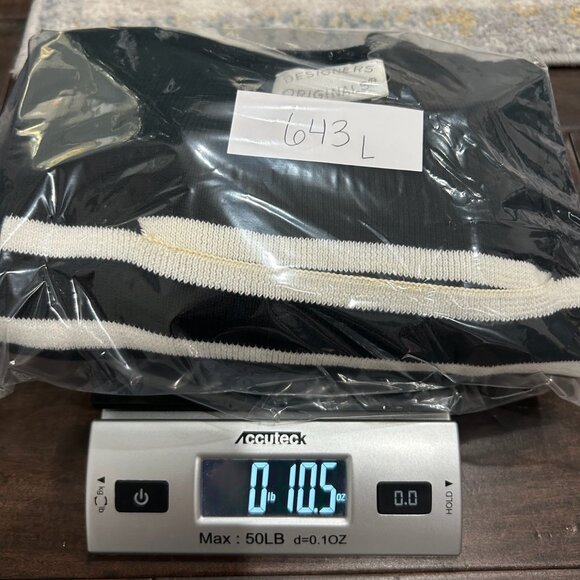 Designers Originals Black White Striped Short Sleeve Knit Top Size M Classic - Picture 8 of 8